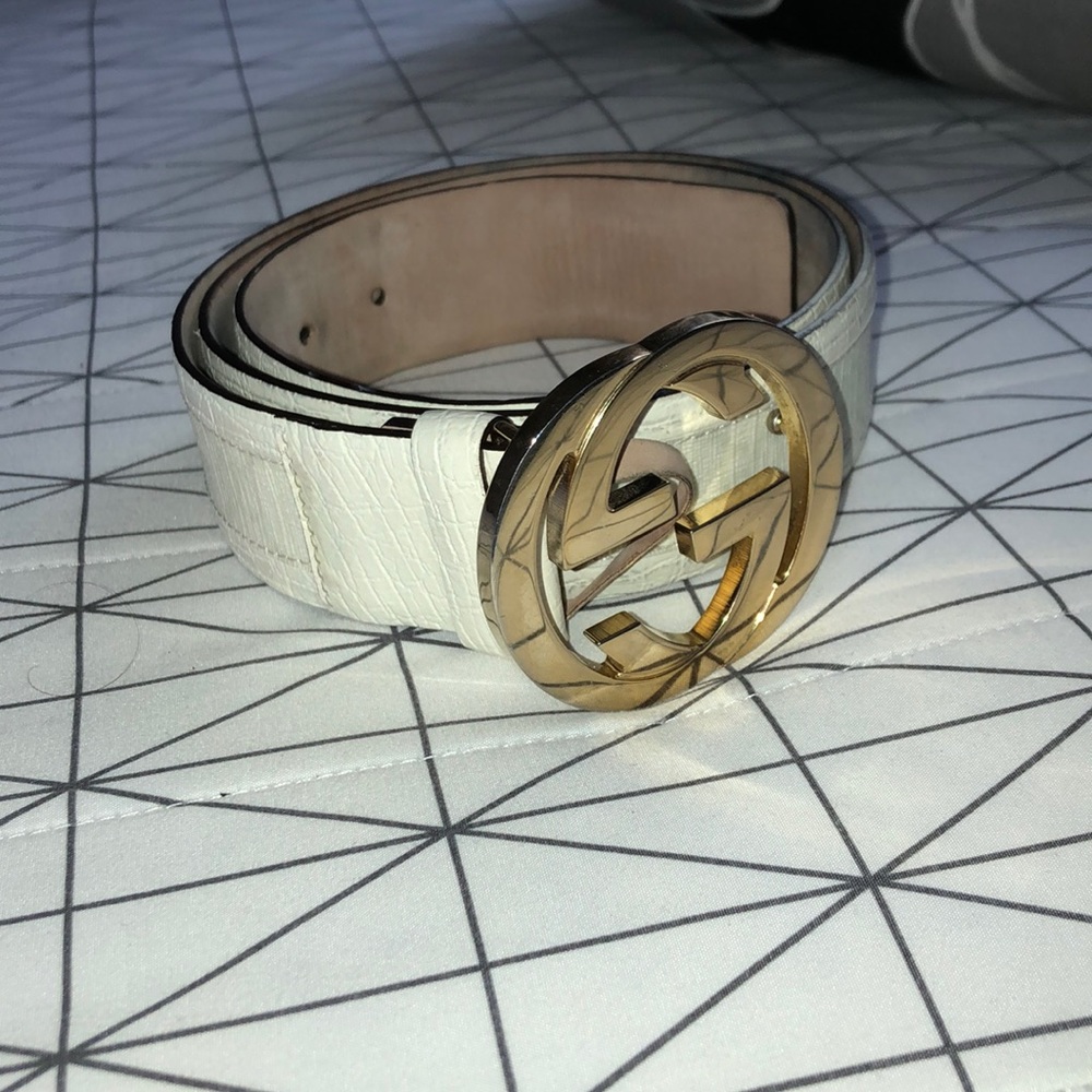 White/Gold Gucci Belt